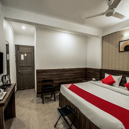 Hotel Indiana Шиллонг Екстер'єр фото