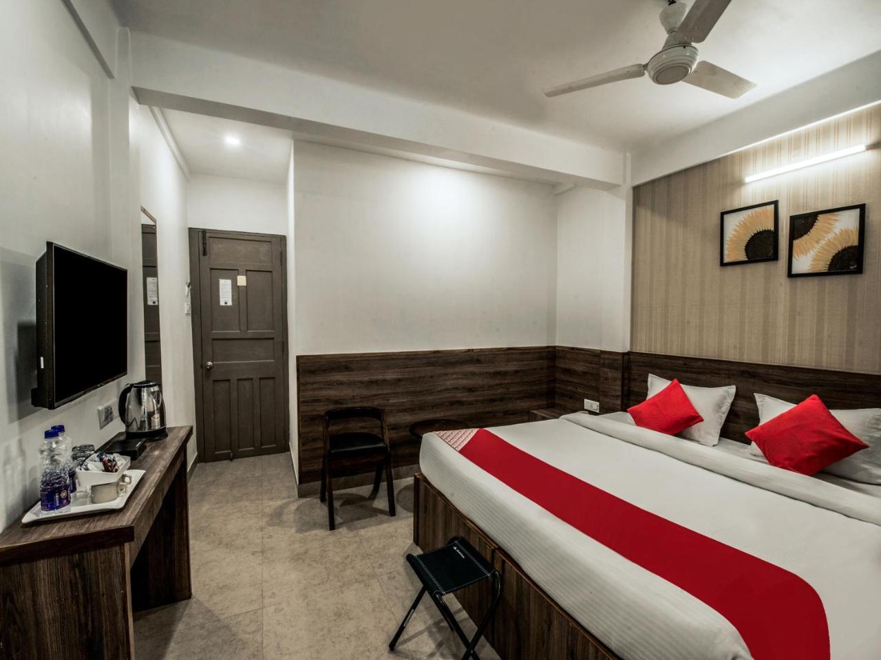 Hotel Indiana Шиллонг Екстер'єр фото