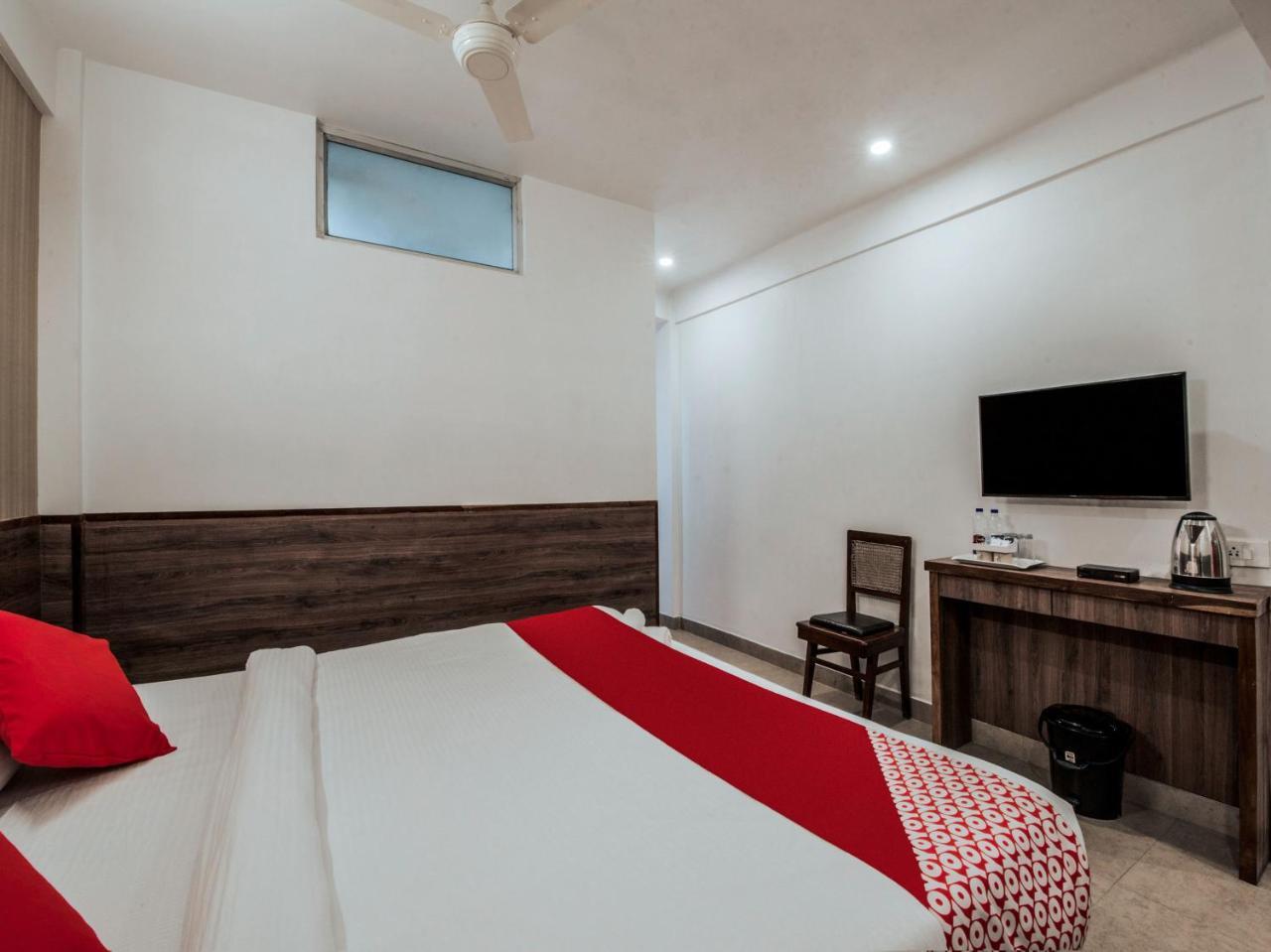 Hotel Indiana Шиллонг Екстер'єр фото